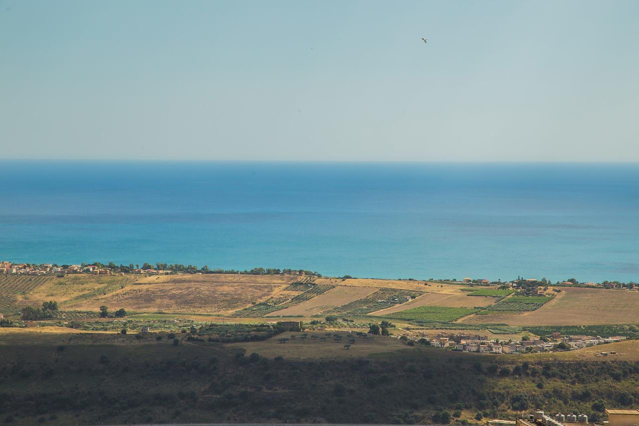 B&B Alla Cattedrale Agrigento Eksteriør billede